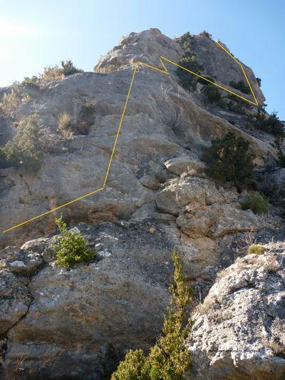 Muro principal de la vía (© Montañismo para todos) 