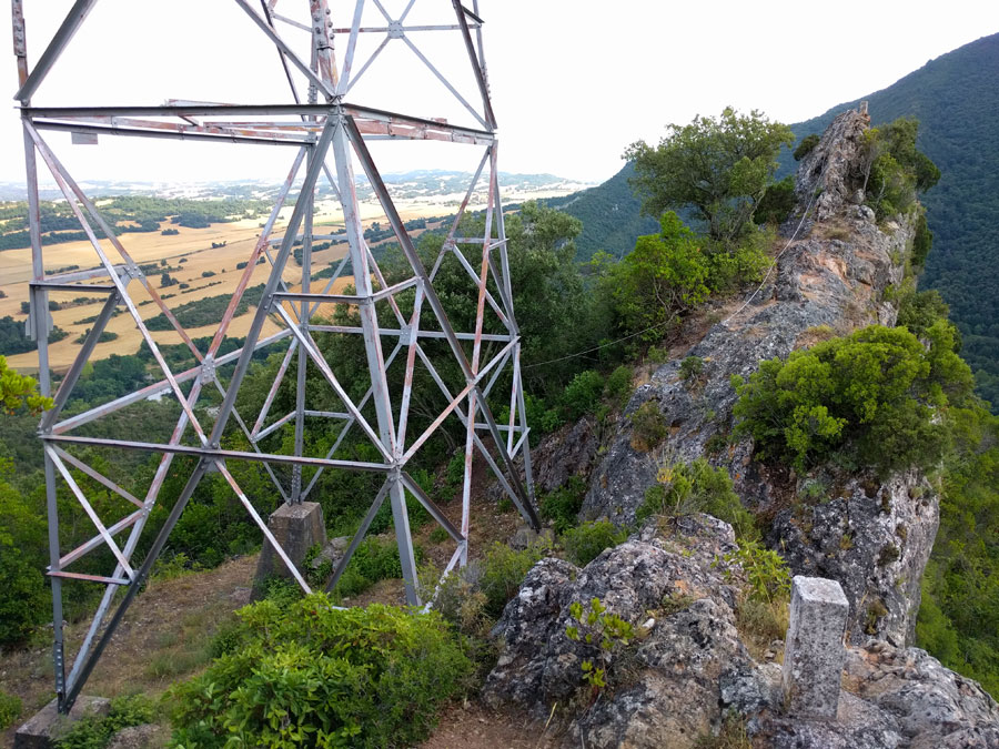 Final de la segunda parte -escape cruzando la torre- 
