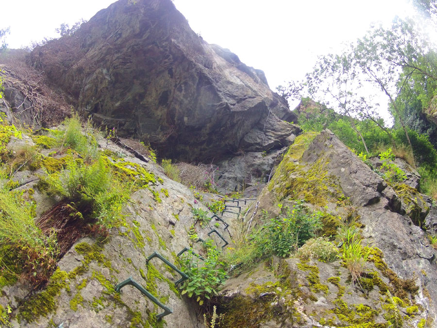 Vista a pie de vía de lo que nos espera 