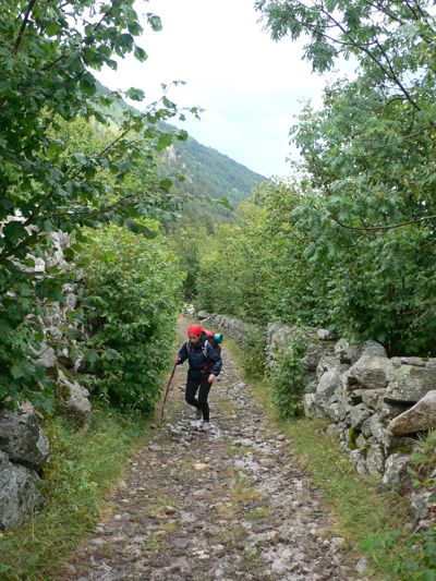 Camino embarrado hasta Can Jan de la Llosa 