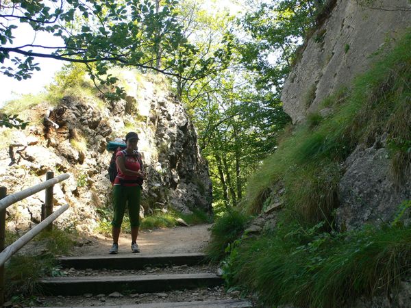 En la parte de atrás del Santuario de Queralt 