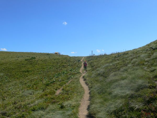 Empezamos la bajada hacia Montelhó 