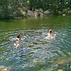 Chapuzón en el lago / Ruta a pie Lago del Orri desde el refugio de Cap del Rec 