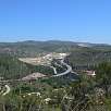 Descendemos hacia la cementera y la autopista / Ruta a pie GR-92 | Sitges Garraf 