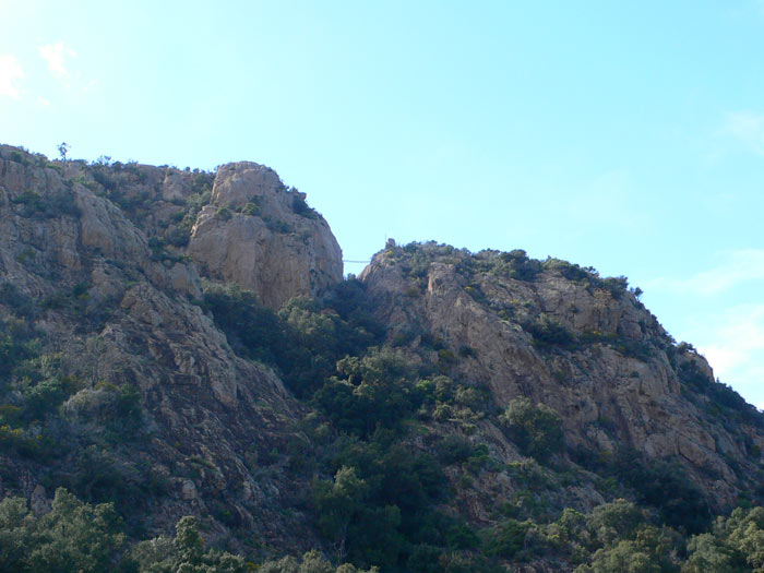 Vista general al inicio de la vía ferrata -El Llom y la Torre- 