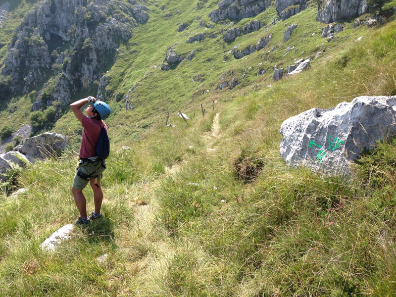 Final de la vía ferrata - indicador de regreso- 
