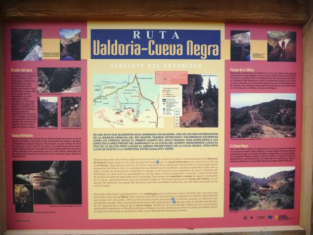 Cartel informativo (© Montañismo para todos) 
