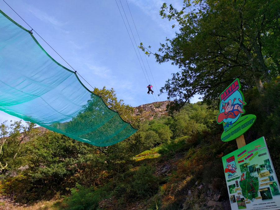 Tirolina de llegada al estacionamiento 