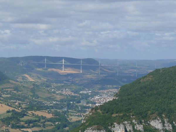 Vistas al viaducto de Millau (© Carlos Cordero) 