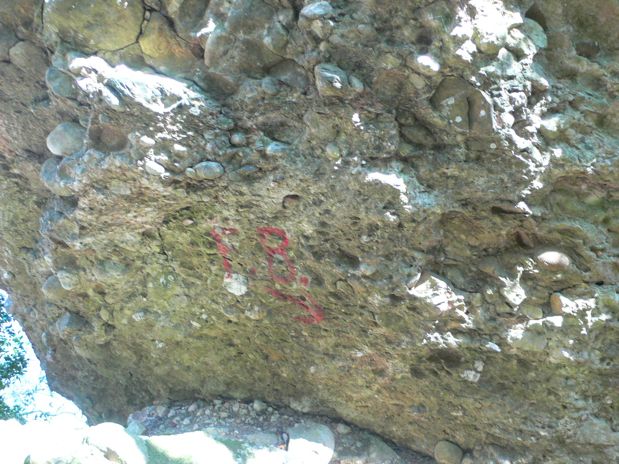 Antiguo indicador a la ferrata Borinot 