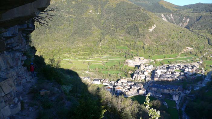 Broto desde el final de la ferrata 