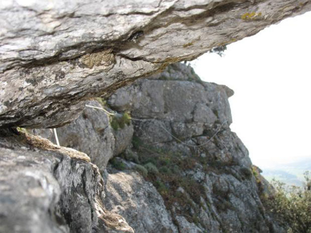 Durante la apertura de Camino del infierno el 16 de abril y 22 de mayo de 2011 