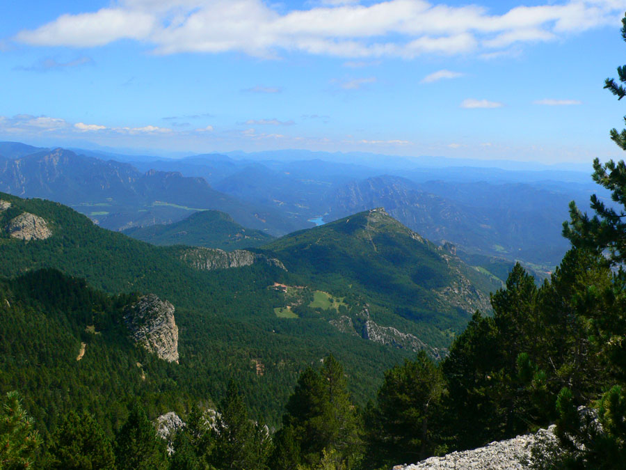 Vistas a la sierra de Picancell a media subida 