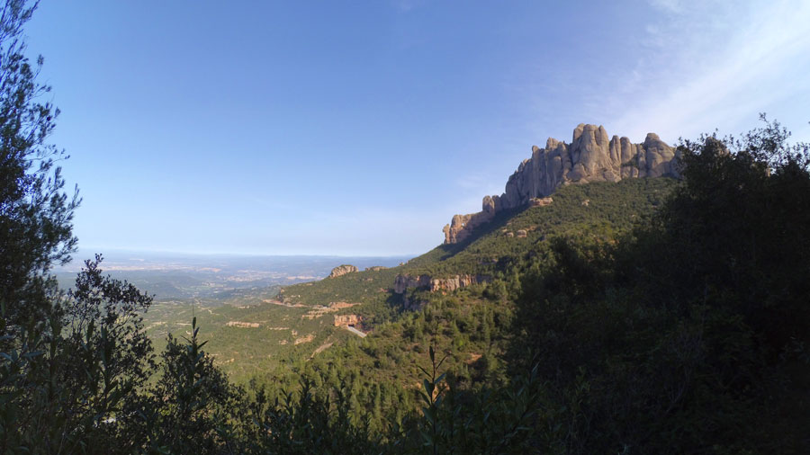 Nuestro objetivo la Roca Foradada a la vista 