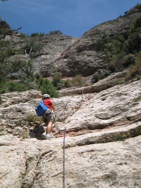 Otra vista del tramo vertical de cadenas previo al desplomado 
