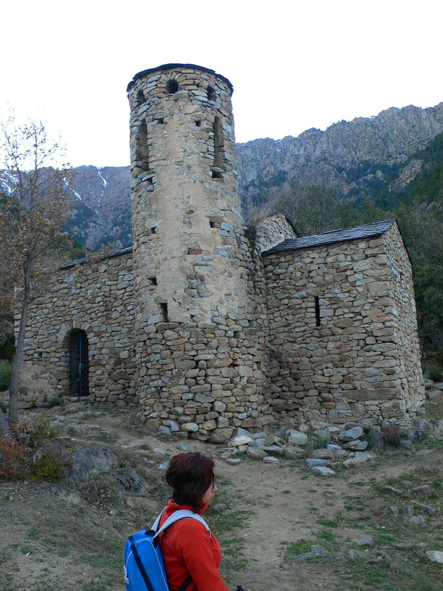 La ermita de Sant Vicenç d·Enclar románico del siglo IX 