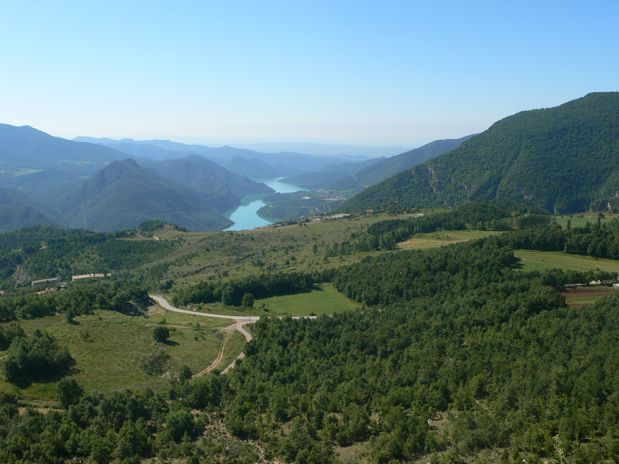 Vistas al cercano pantano de La Baells 