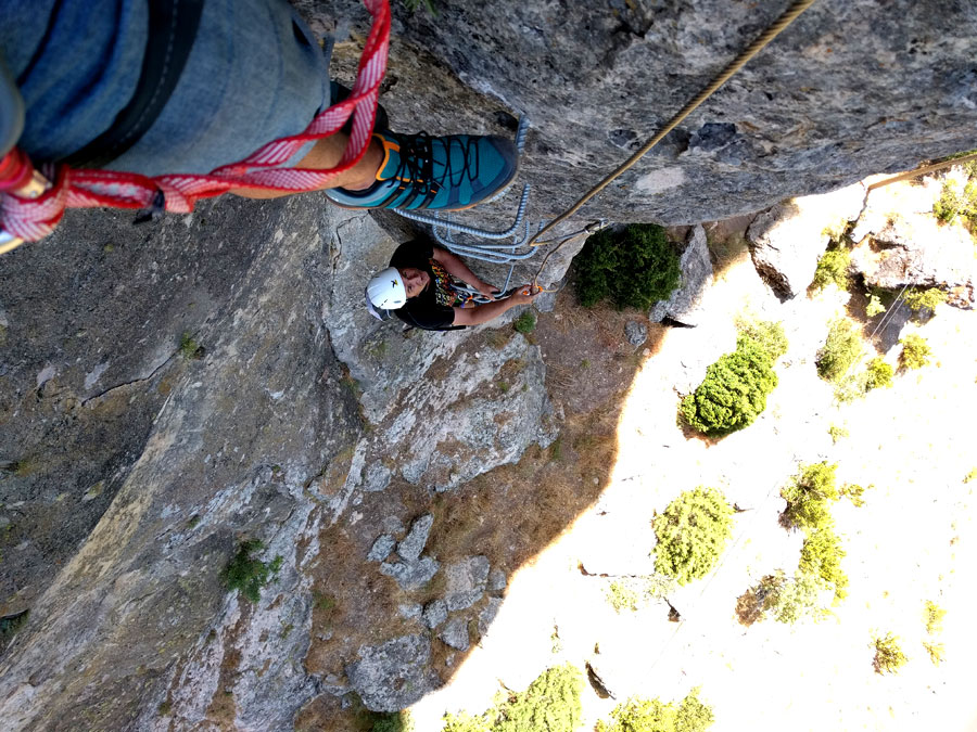 La vía sigue muy vertical 