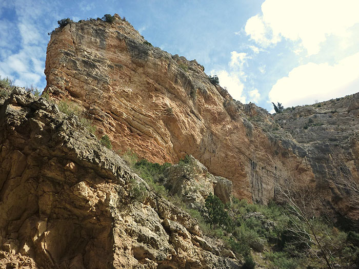 Variada geología en el hocino 
