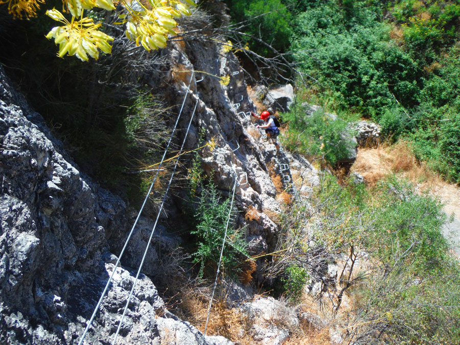 Parte inicial con el primer puente nepalí (cc - Jose Luis Parrilla) 