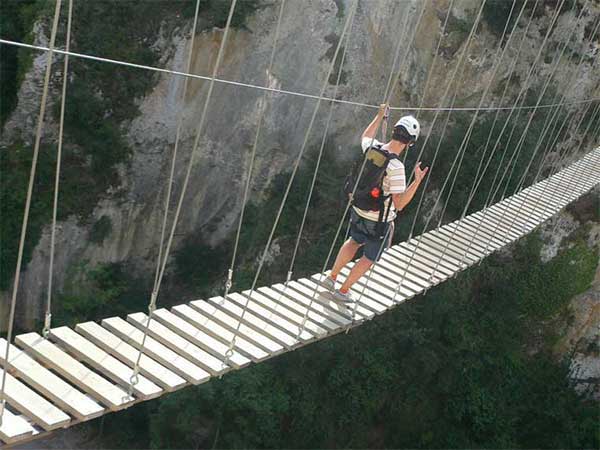 Colofón de la vía intimida por larga y por no tener apoyo en los costados 