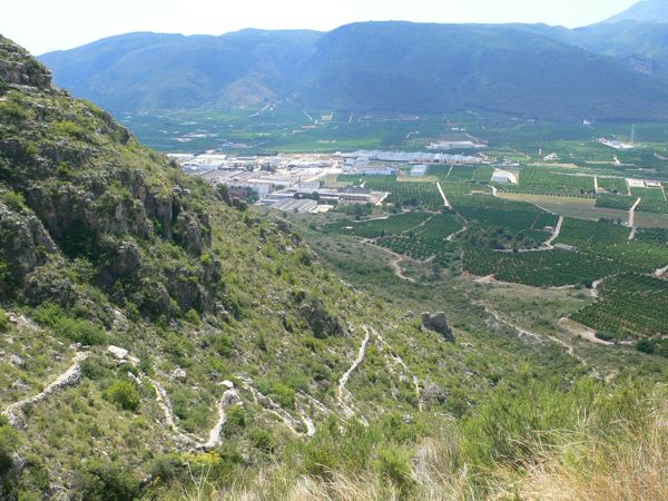 Vista a Tavernes y al PR dels Amoladors 