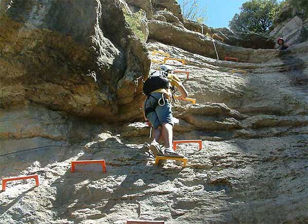 Los escalones típicos de la Urquiza Olmo 