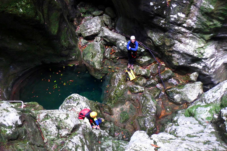 Llegada al torrente (© Miguel Valle) 