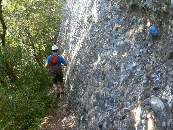 Bordeando la Miranda dels Aurons 