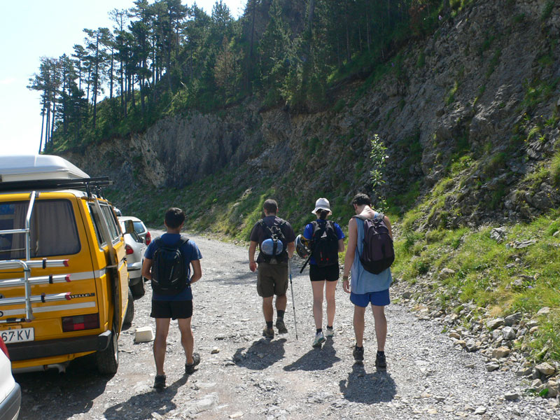 Dejamos el estacionamiento cerca del mirador de Gresolet 