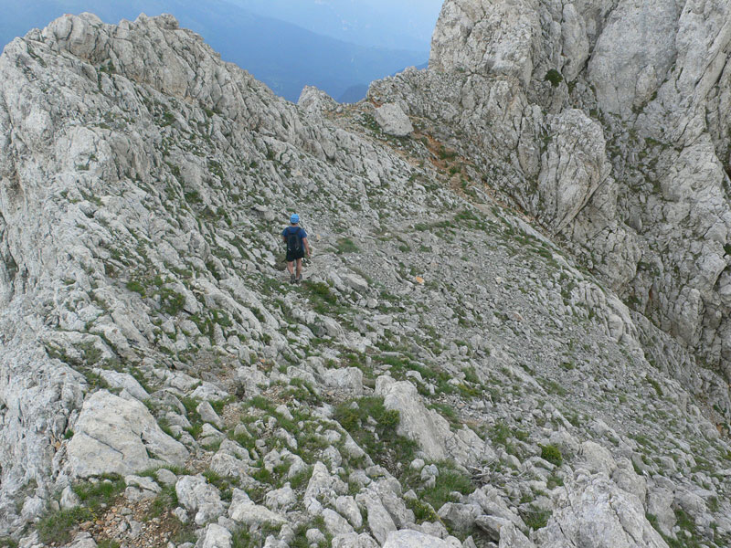 Por la cresta nos acercamos a la antecima del Calderer 