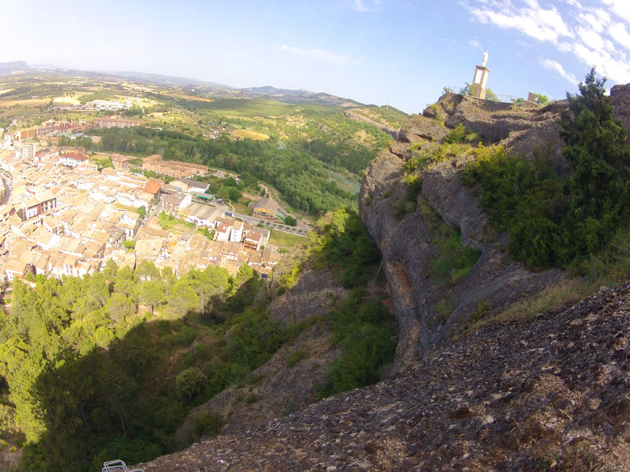 Mirando a Graus desde el último tramo de la vía 