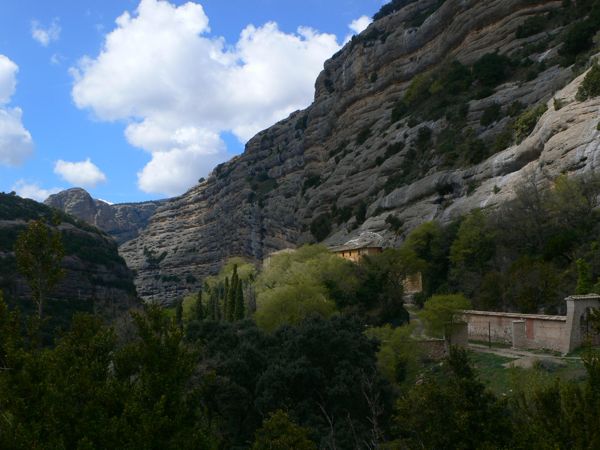 Dejamos atrás la ermita de  San Cosme 