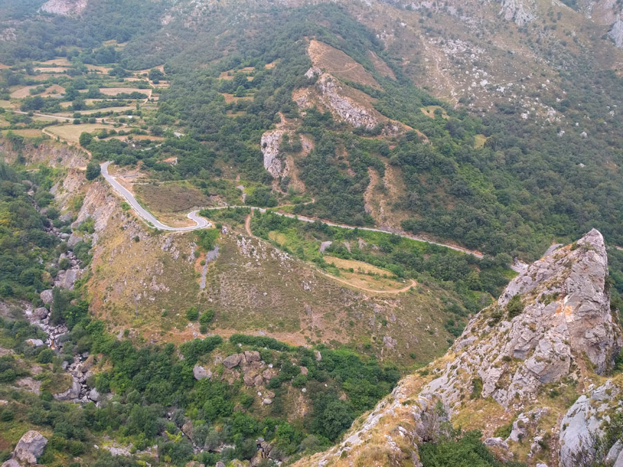 Vista de la carretera y del mirador del Tombo 