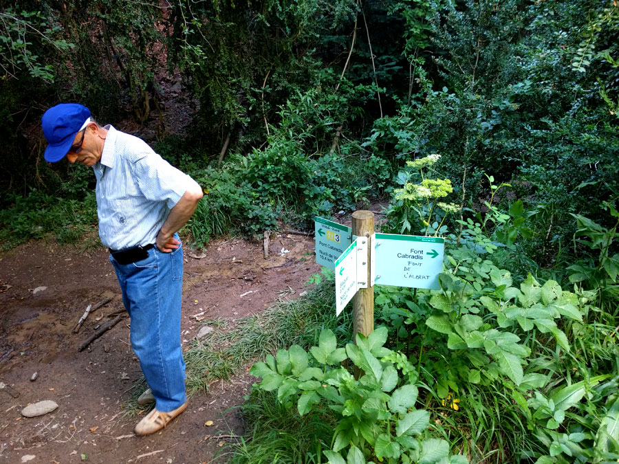 Desvío hacia el pont Cabradís y la fuente Cabradís 