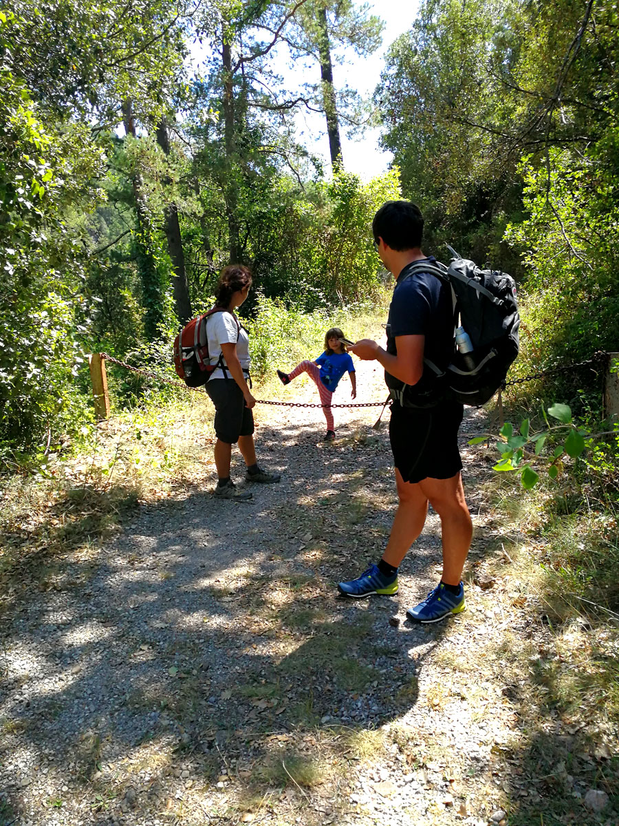 Seguimos por la pista ancha 