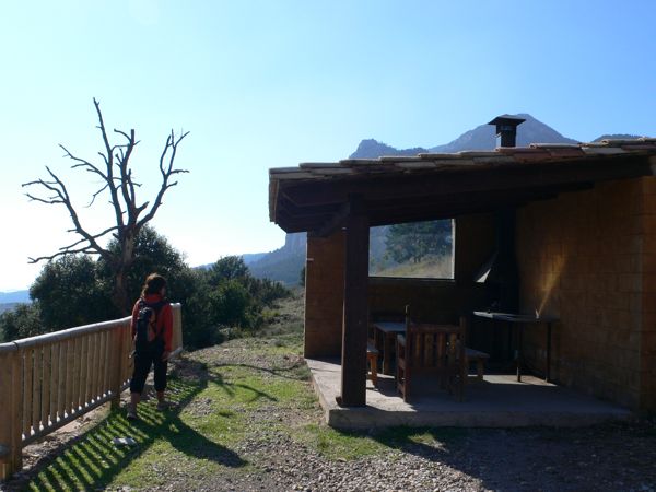 Cal Pubilló y la primera marca de GR-1. Seguimos hacia abajo 