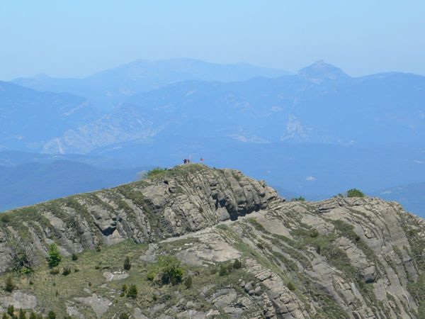 Vista del Puig dels Llops desde el Puigsacalm 