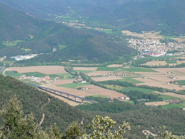 Vista al tramo final del túnel de Bracons 