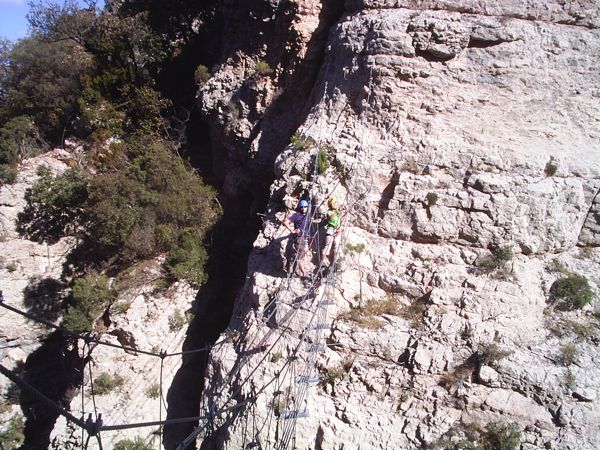 Vista atrás del puente vemos el inicio 