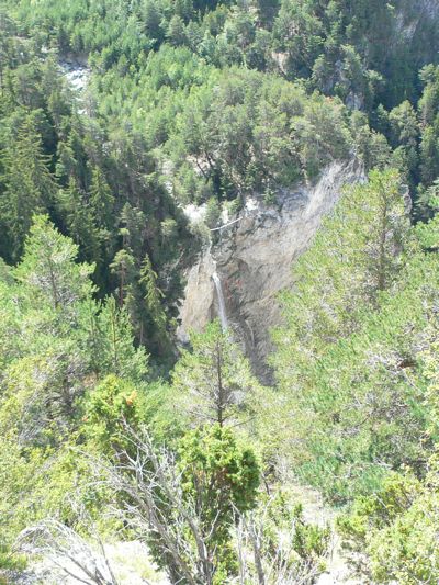 Primeras vistas a la cascada de Nant 