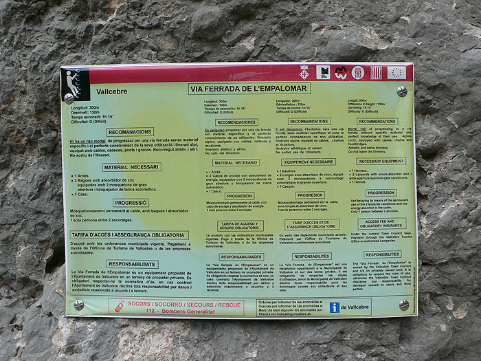 Cartel al inicio de la vía ferrata 