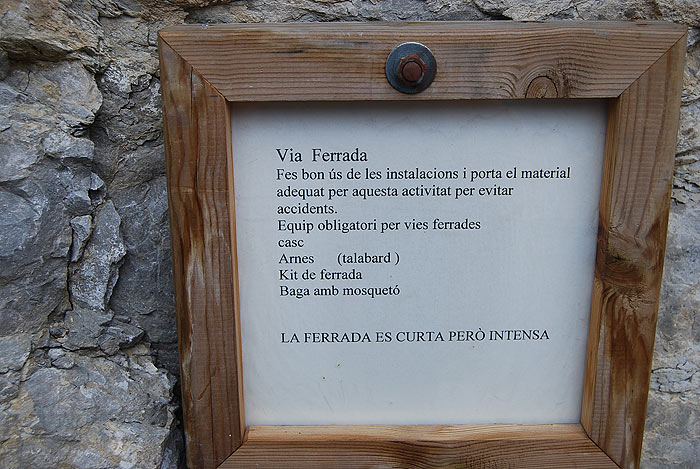 Cartel al inicio de la vía 