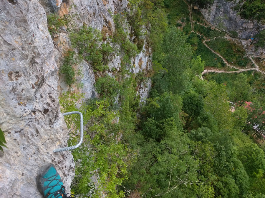El flanqueo es aéreo 