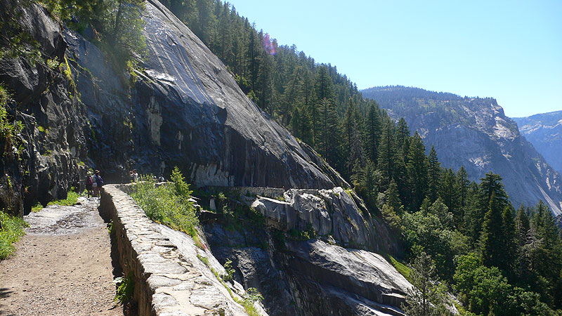 Bajando por el John Muir Trail 