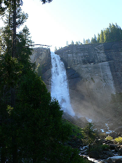 Cerca de la segunda cascada -Nevada Fall- 