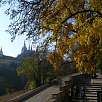 Vista del castillo de Praga desde el Palacio de Verano / Blog · Descubriendo Praga desde las colinas 