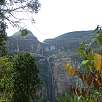Vista general de la catarata de Gocta un poco por debajo del mirador / Ruta a pie Catarata Gocta 