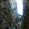 Escaladores en el interior de les Escletxes / Ruta a pie Les Escletxes pel Puig Madrona 