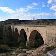 Último puente antes de llegar a Alcañiz cruza el río Guadalope 